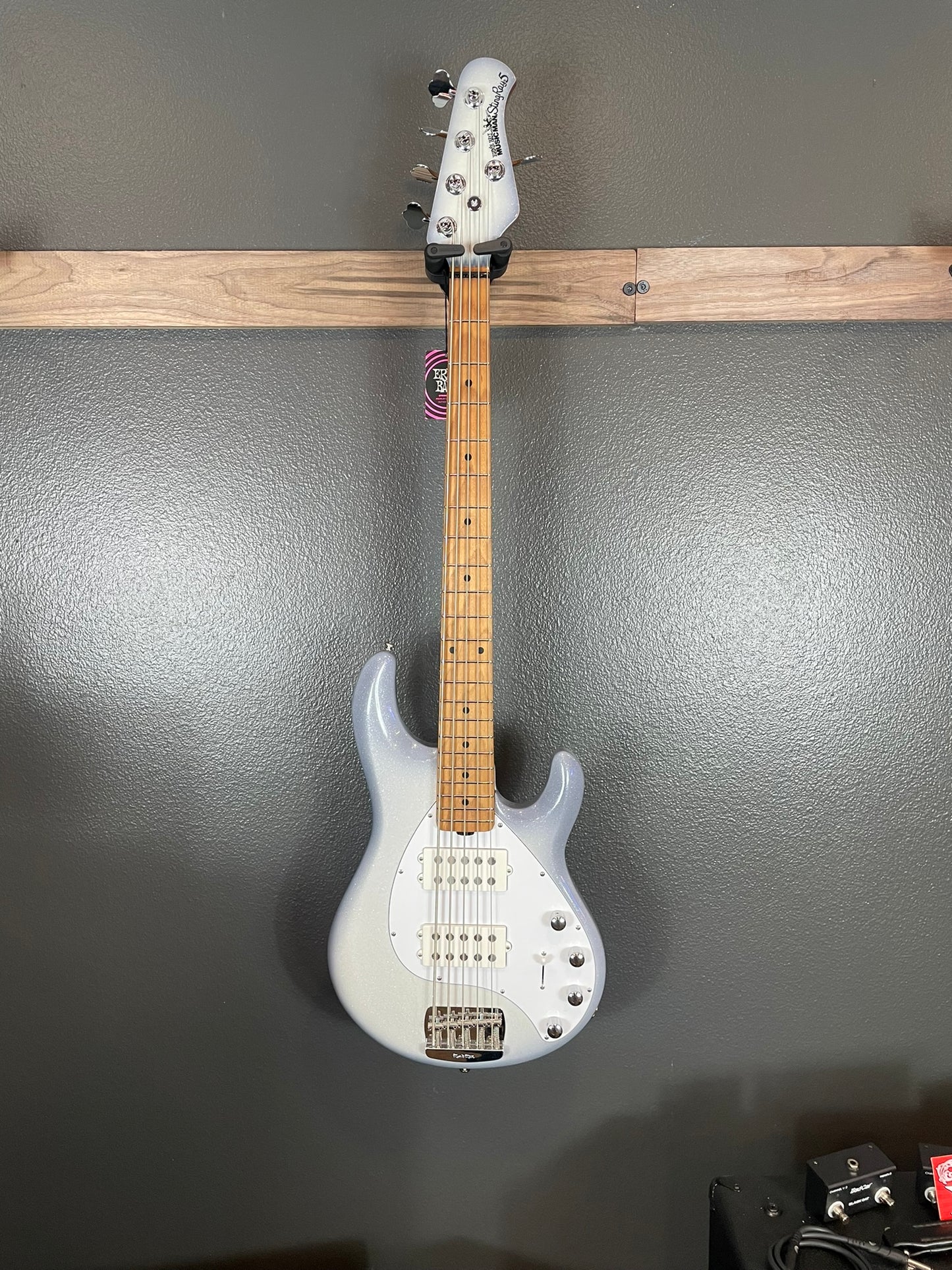 2021 Music Man Stingray Special 5 String - 2 Pickup - Ghost White